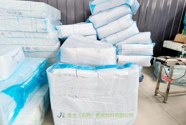 天津市 EPE-太原珍珠棉廠(chǎng)專(zhuān)業(yè)生產(chǎn)EPE片、貼絨布珍珠棉內(nèi)襯、貼絨布珍珠棉板材工廠(chǎng)直發(fā)